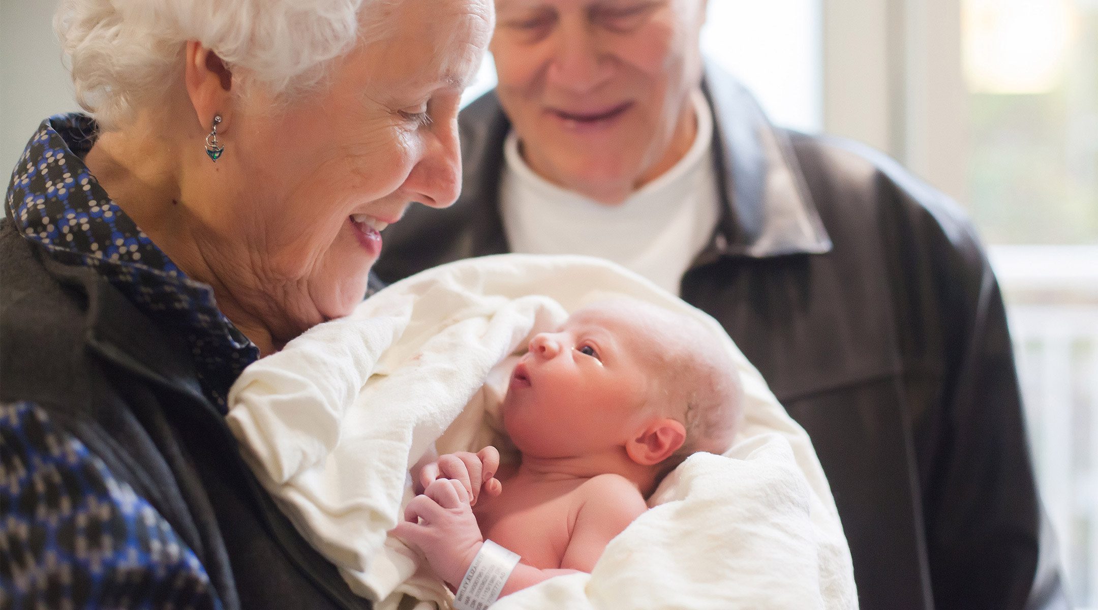 How Soon Should Grandparents Visit New Baby